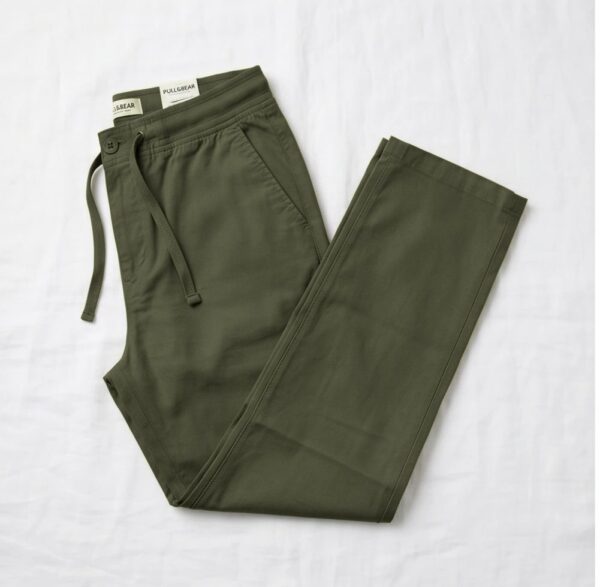 شلوار کتان کاغذی رگولار pull a bear- سبز تیره ارتشی