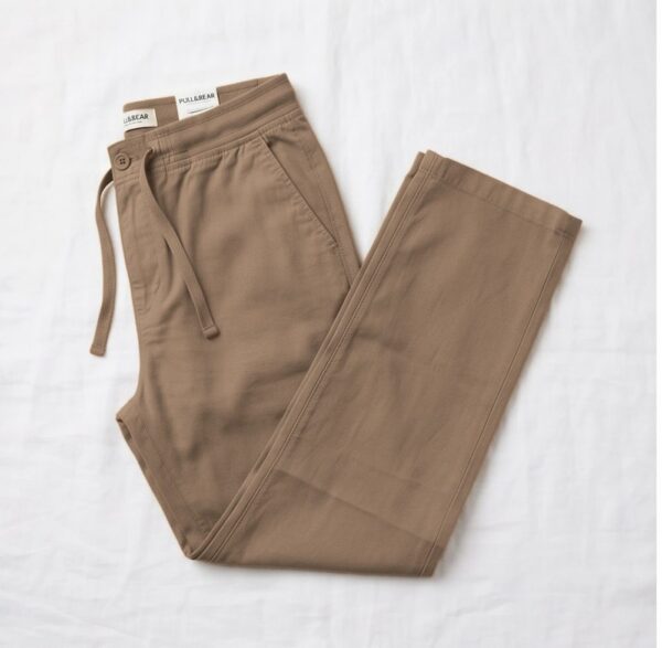 شلوار کتان کاغذی رگولار pull a bear- نسکافه ای روشن